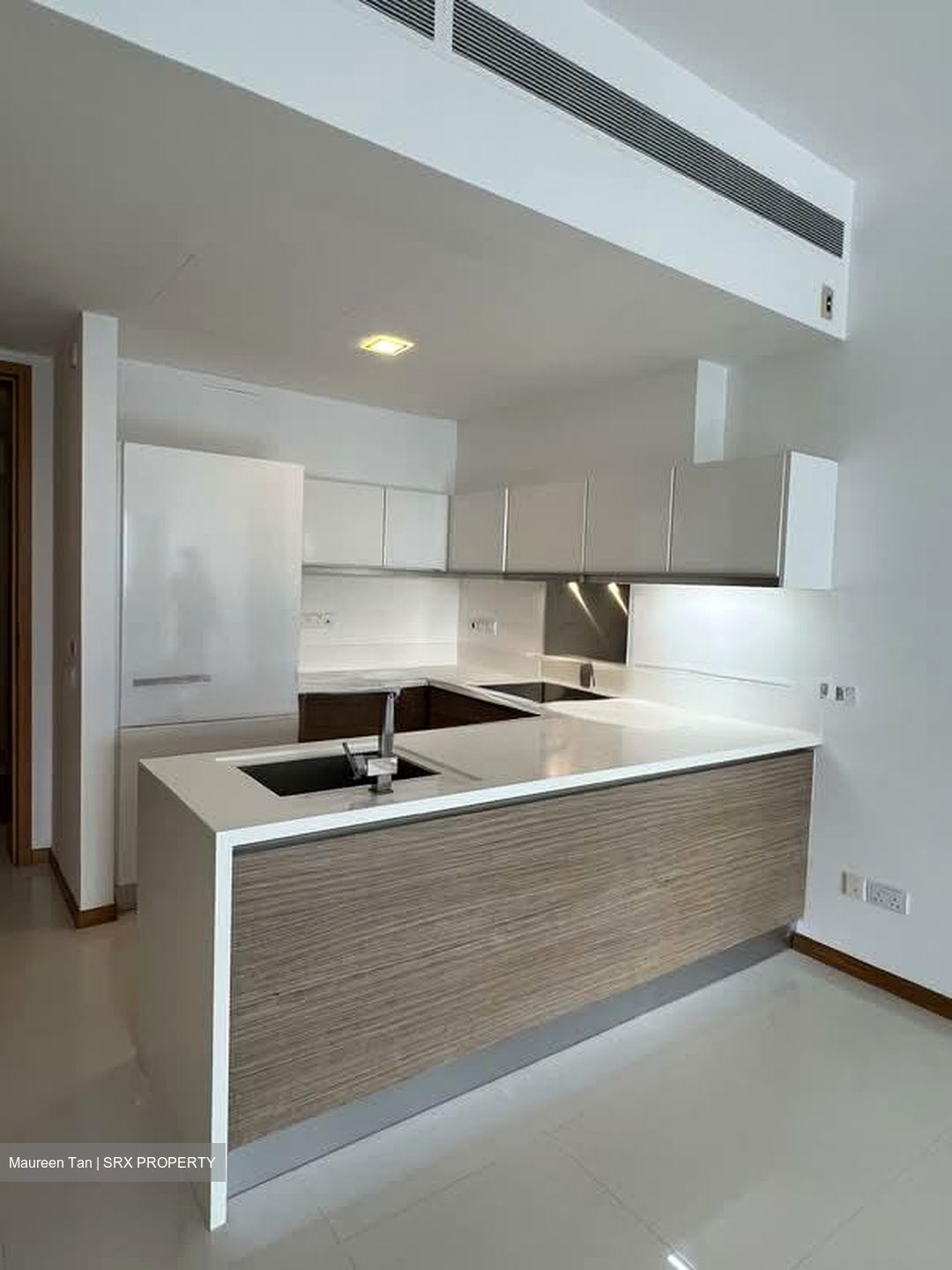 Marina Bay Residences (D1), Condominium #555859581